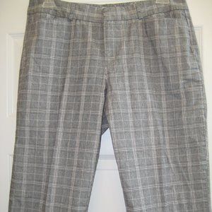 Dockers black/white/grey plaid capris size 16